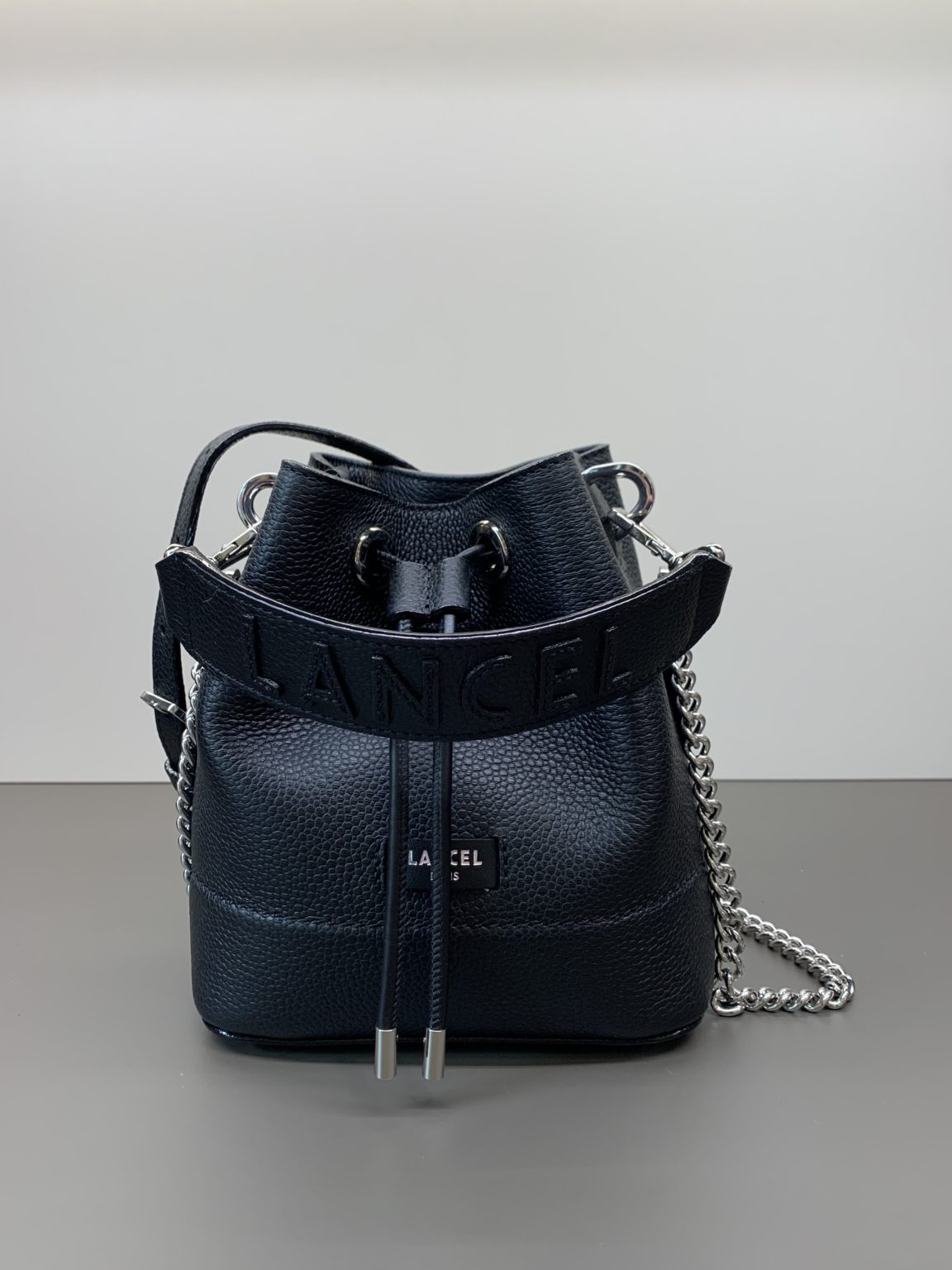 Sac Lancel seau Ninon S noir Ô sacs